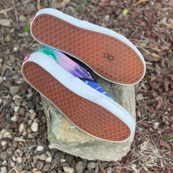 Unisex Pride Slip-on Vans - Picture 5 of 5